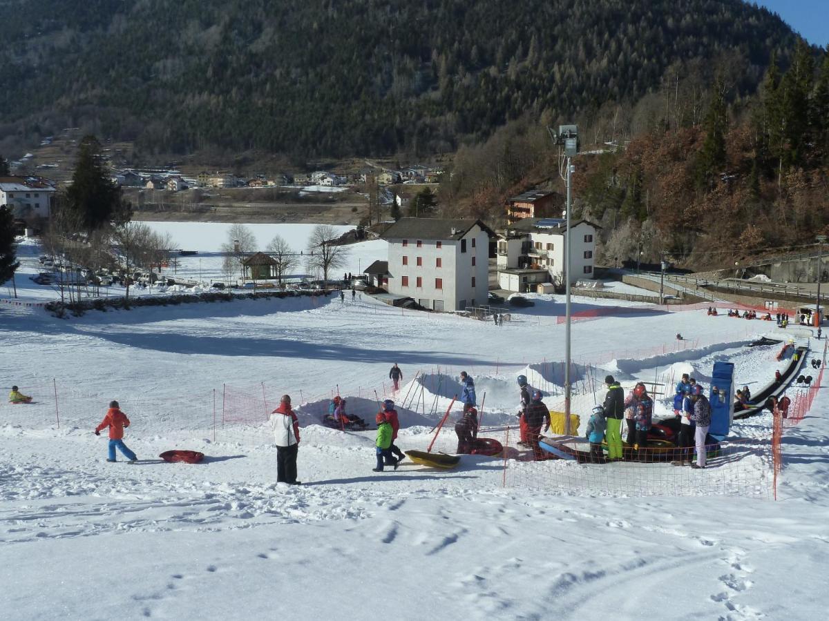 Hotel Pineta Baselga di Pinè Buitenkant foto