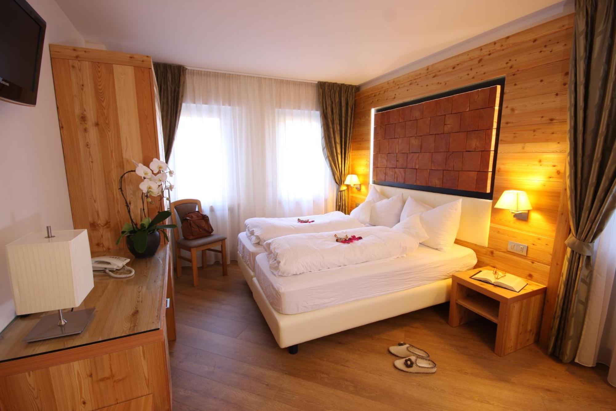 Hotel Pineta Baselga di Pinè Buitenkant foto