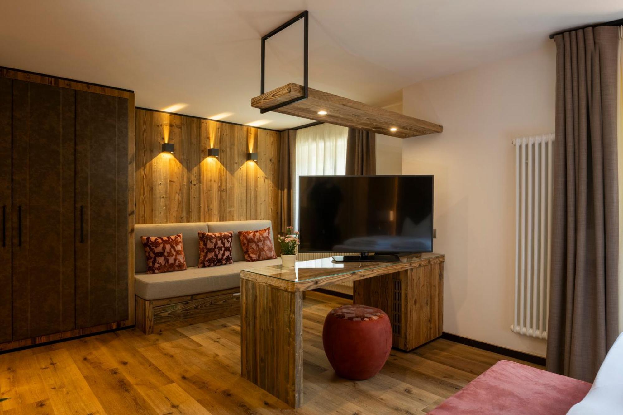 Hotel Pineta Baselga di Pinè Buitenkant foto