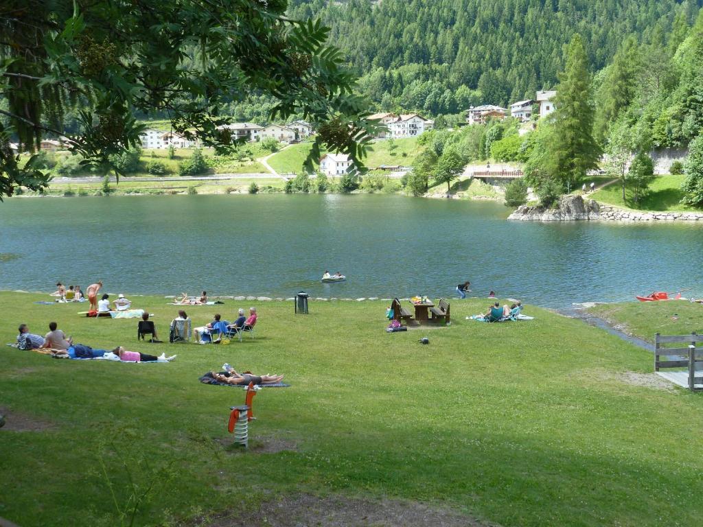 Hotel Pineta Baselga di Pinè Buitenkant foto